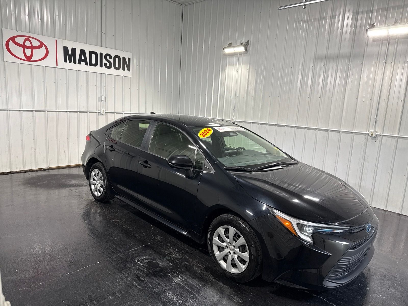 2024 Toyota Corolla Hybrid LE