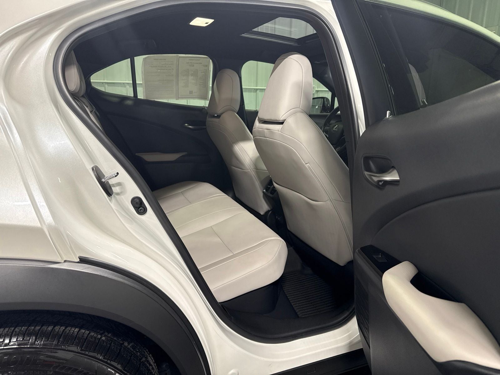 2020 Lexus UX 250h Base