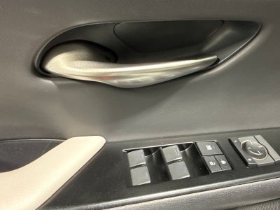 2020 Lexus UX 250h Base
