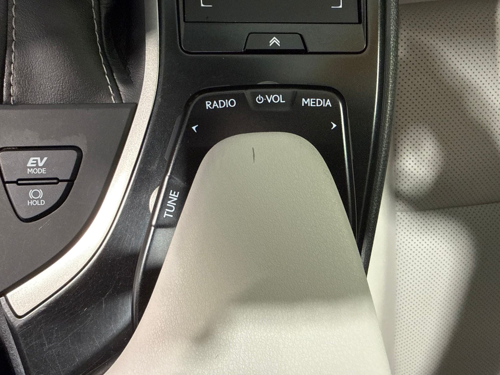2020 Lexus UX 250h Base