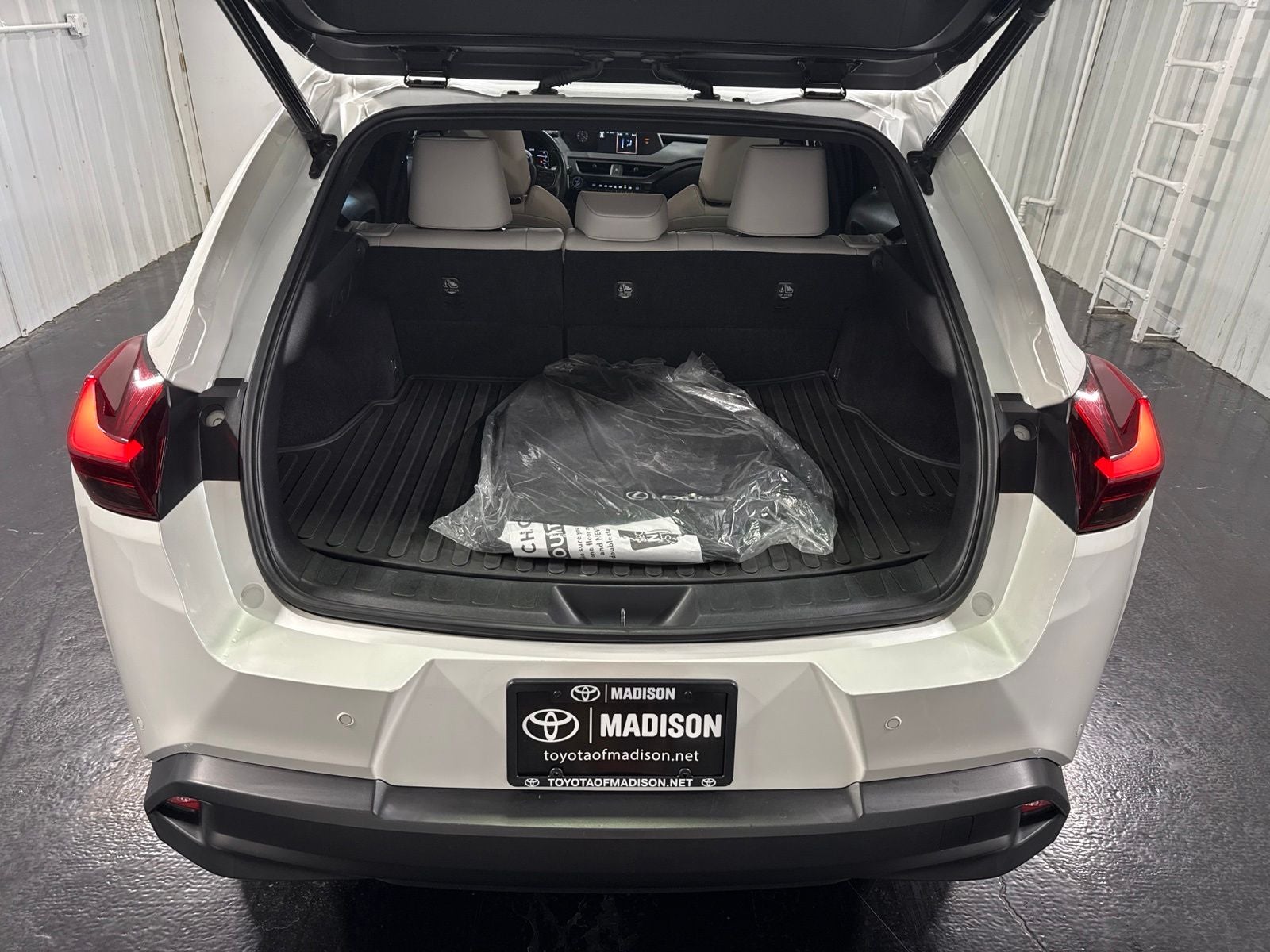 2020 Lexus UX 250h Base
