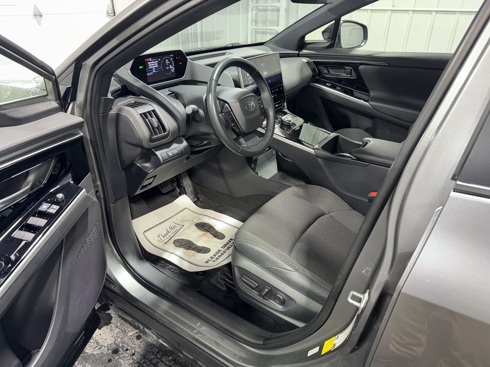 2024 Toyota bZ4X XLE