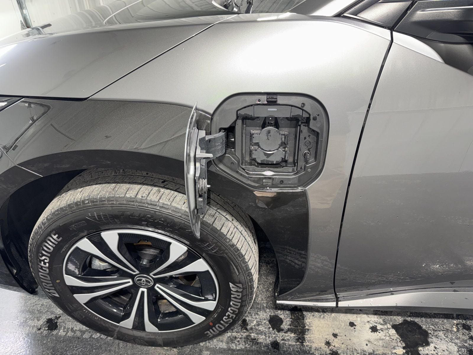 2024 Toyota bZ4X XLE