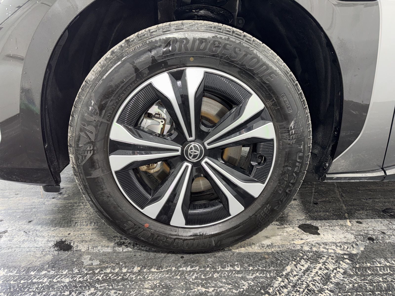 2024 Toyota bZ4X XLE