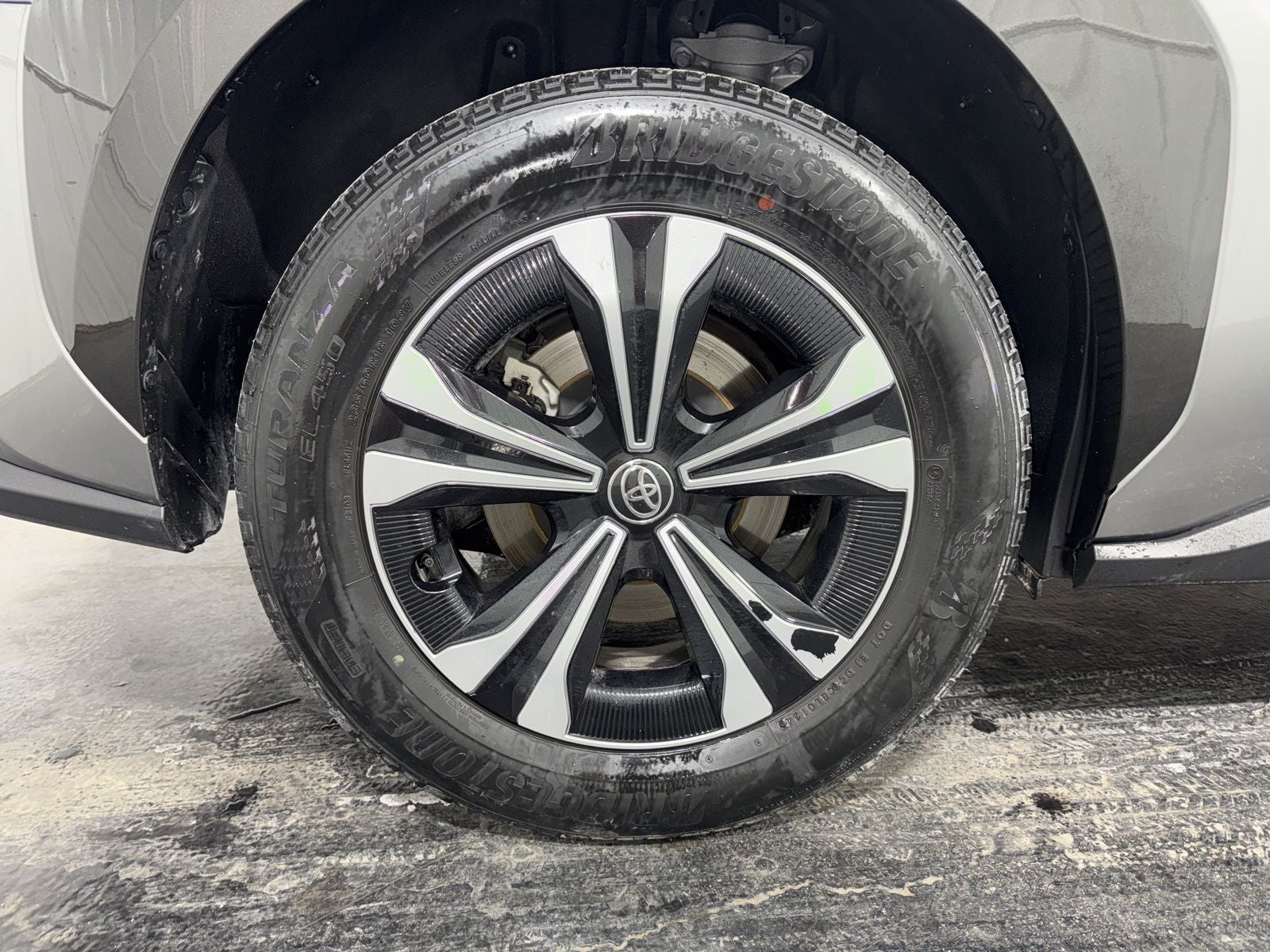 2024 Toyota bZ4X XLE