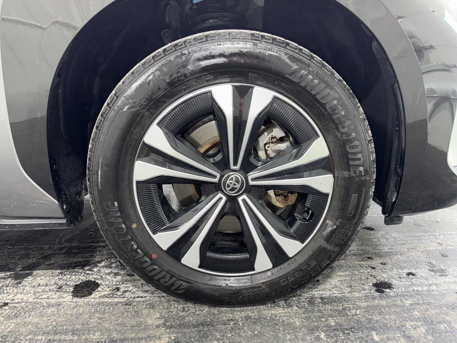 2024 Toyota bZ4X XLE