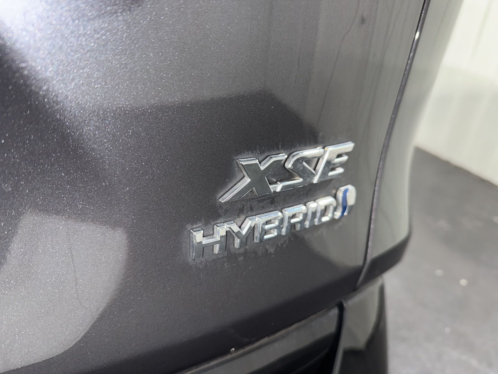 2019 Toyota RAV4 Hybrid XSE
