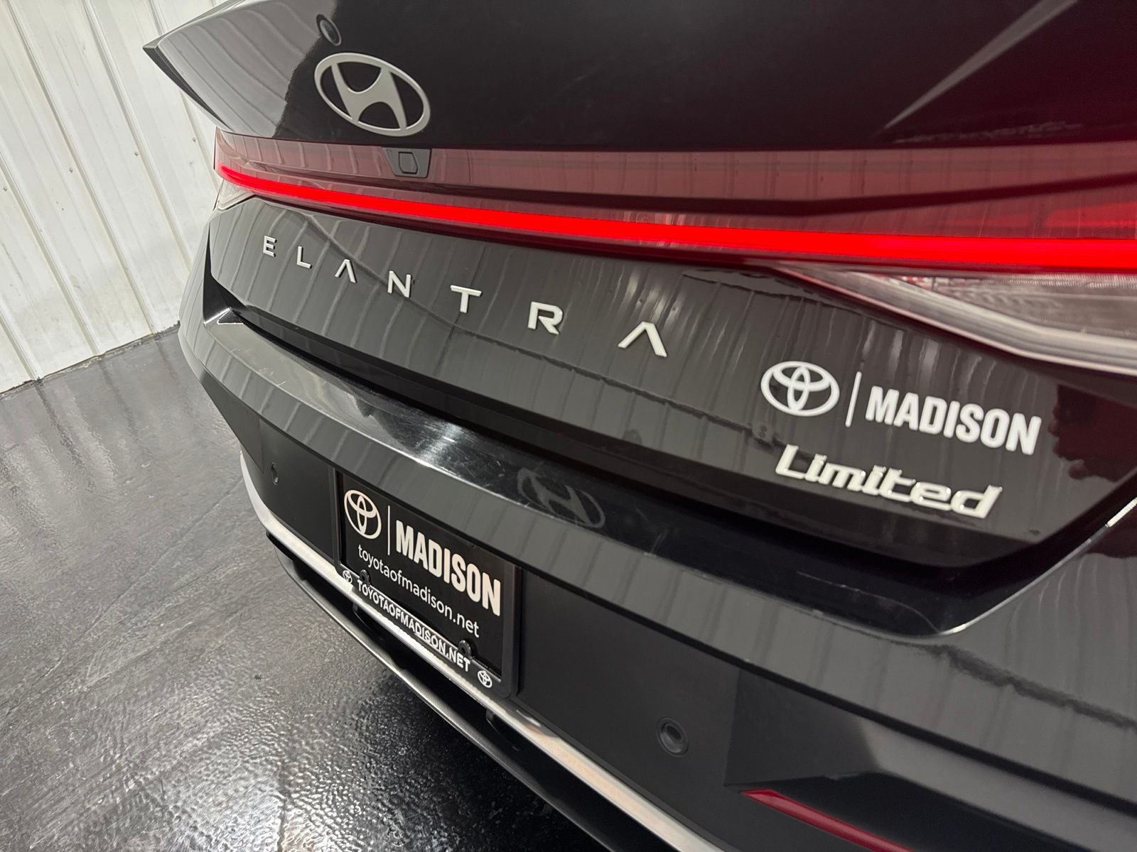 2024 Hyundai Elantra Limited