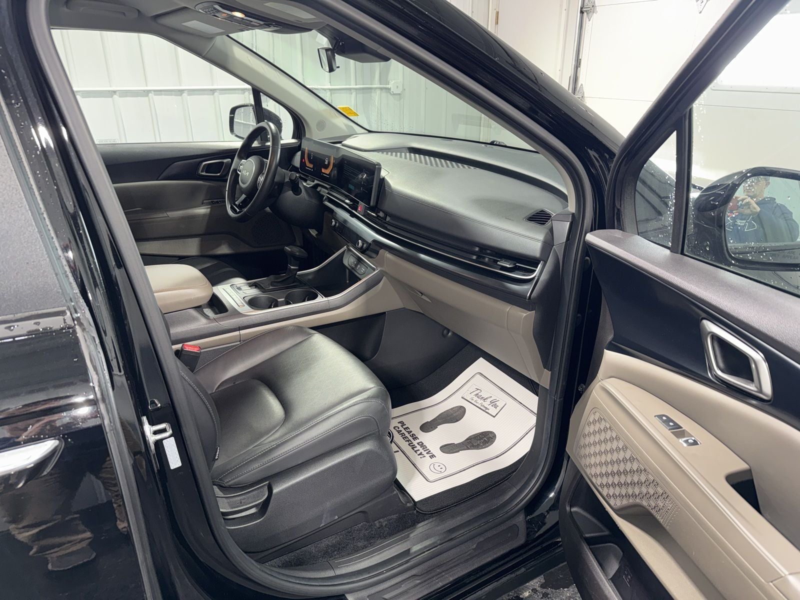 2025 Kia Carnival LXS