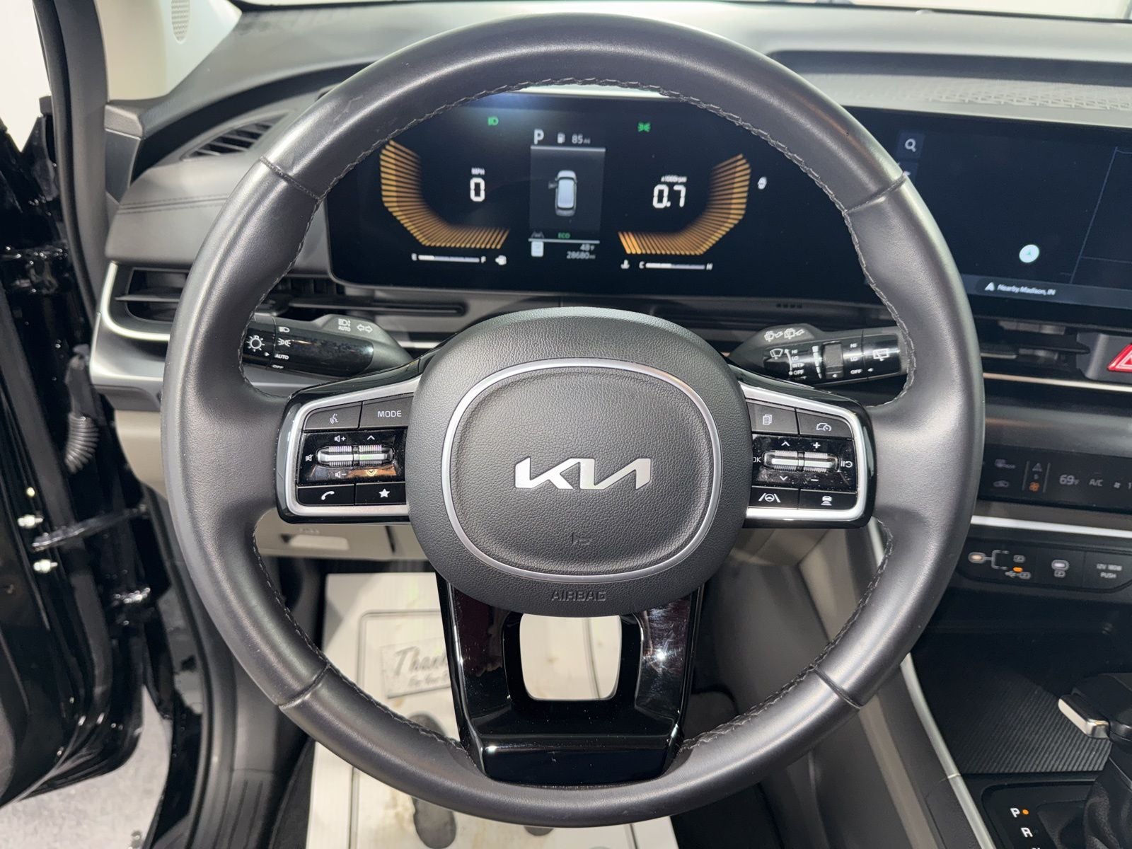 2025 Kia Carnival LXS