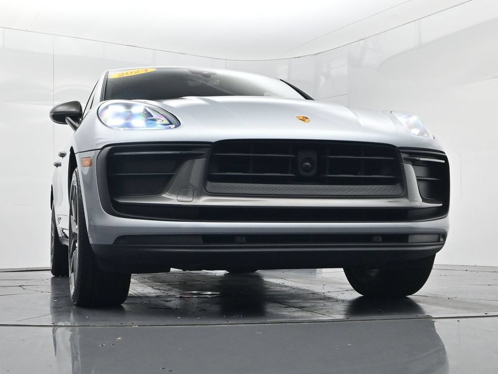 2024 Porsche Macan Base