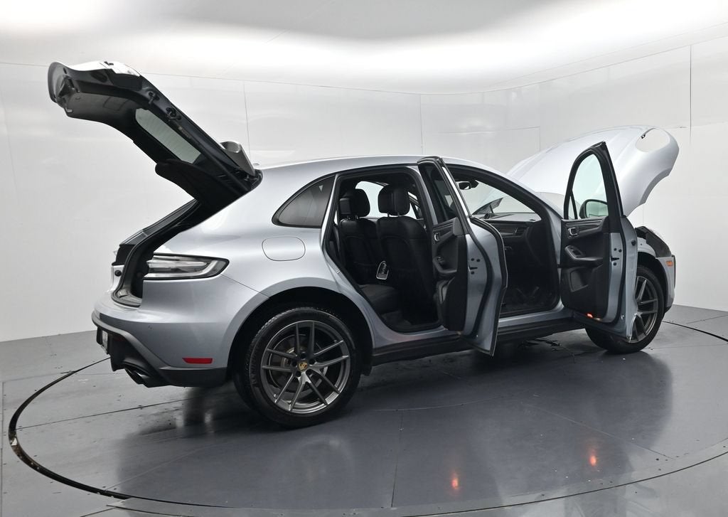 2024 Porsche Macan Base