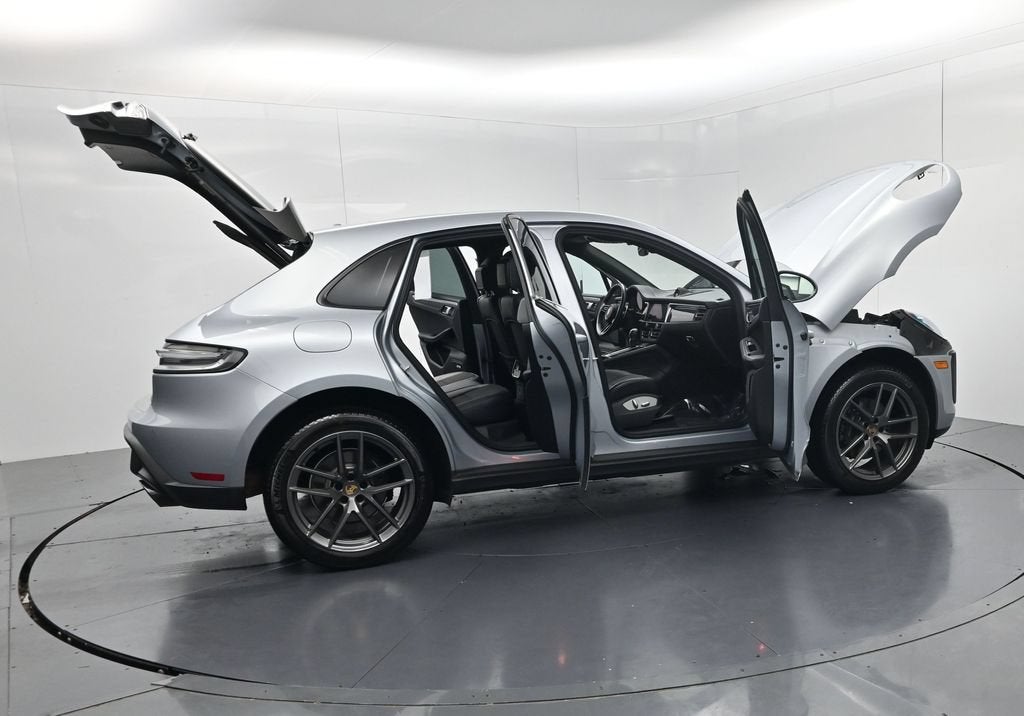 2024 Porsche Macan Base