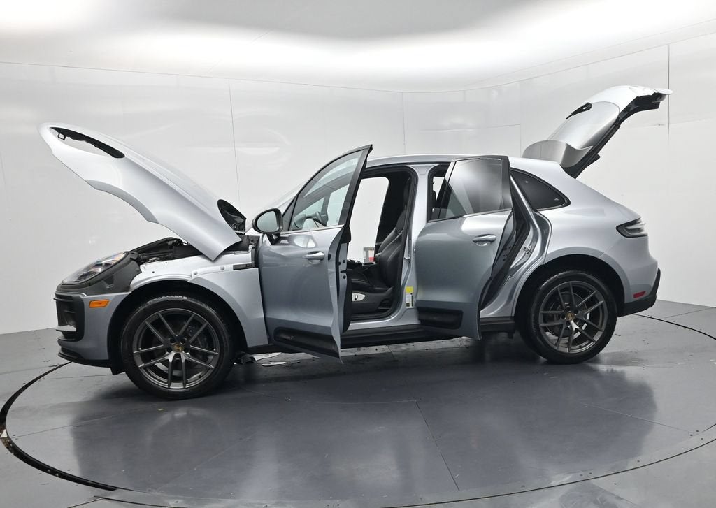 2024 Porsche Macan Base