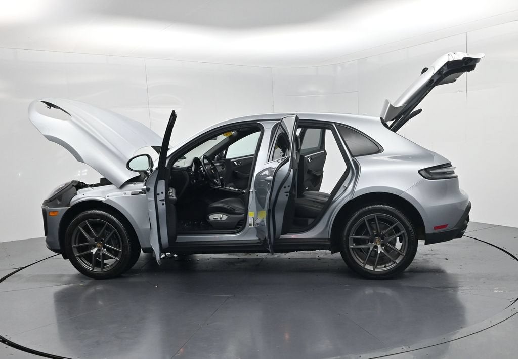 2024 Porsche Macan Base