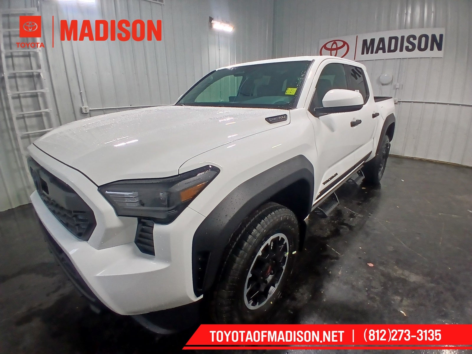 2025 Toyota Tacoma i-FORCE MAX Tacoma TRD Off-Road