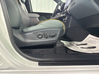 2026 Toyota Tacoma i-FORCE MAX Tacoma Trailhunter