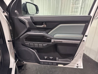 2026 Toyota Tacoma i-FORCE MAX Tacoma Trailhunter