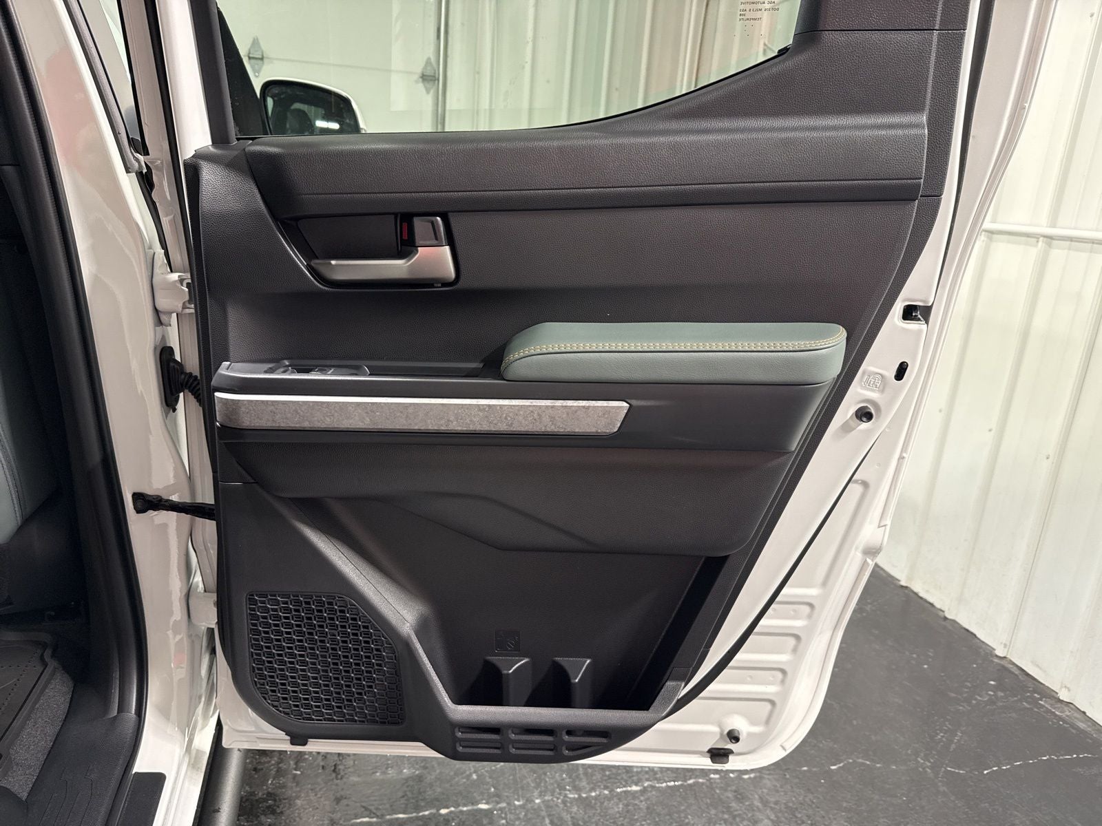 2026 Toyota Tacoma i-FORCE MAX Tacoma Trailhunter