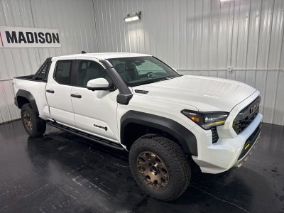2026 Toyota Tacoma i-FORCE MAX Tacoma Trailhunter