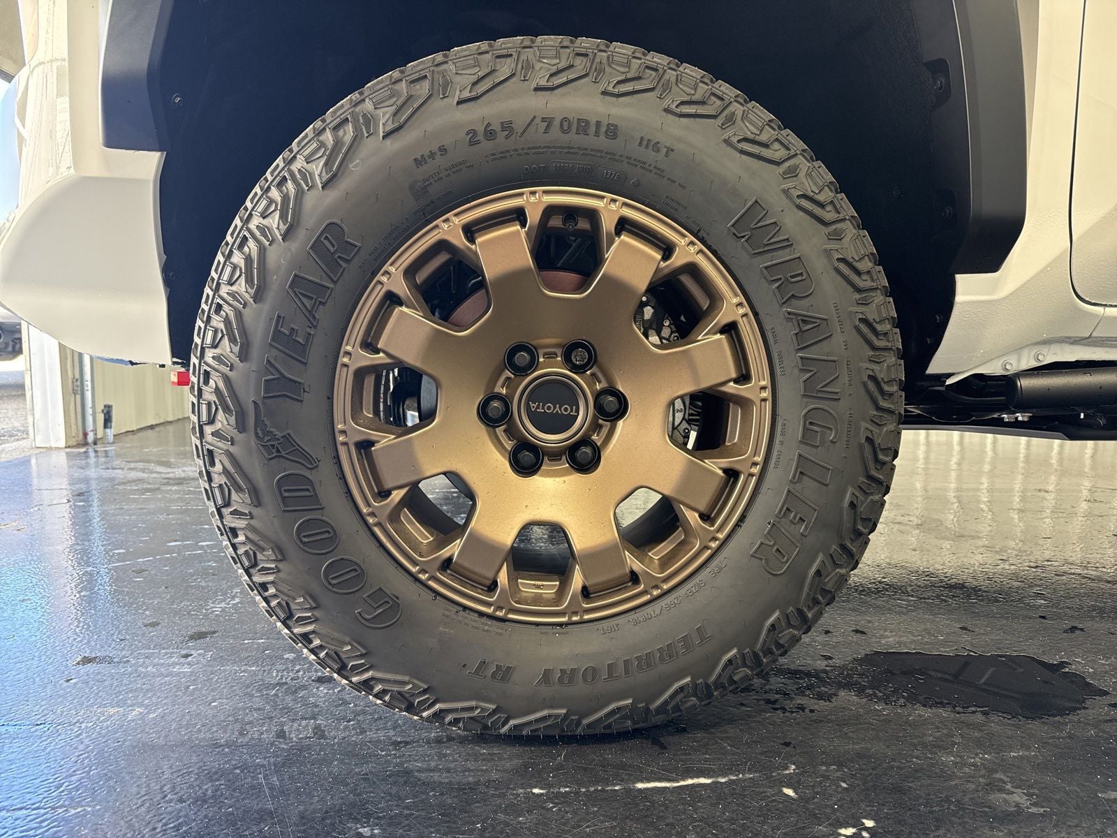 2026 Toyota Tacoma i-FORCE MAX Tacoma Trailhunter