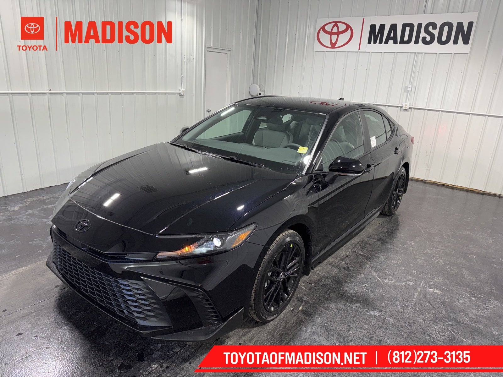 2026 Toyota Camry SE AWD