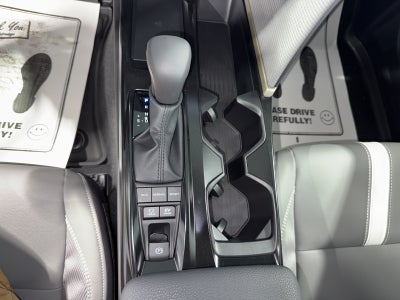 2026 Toyota Camry SE AWD