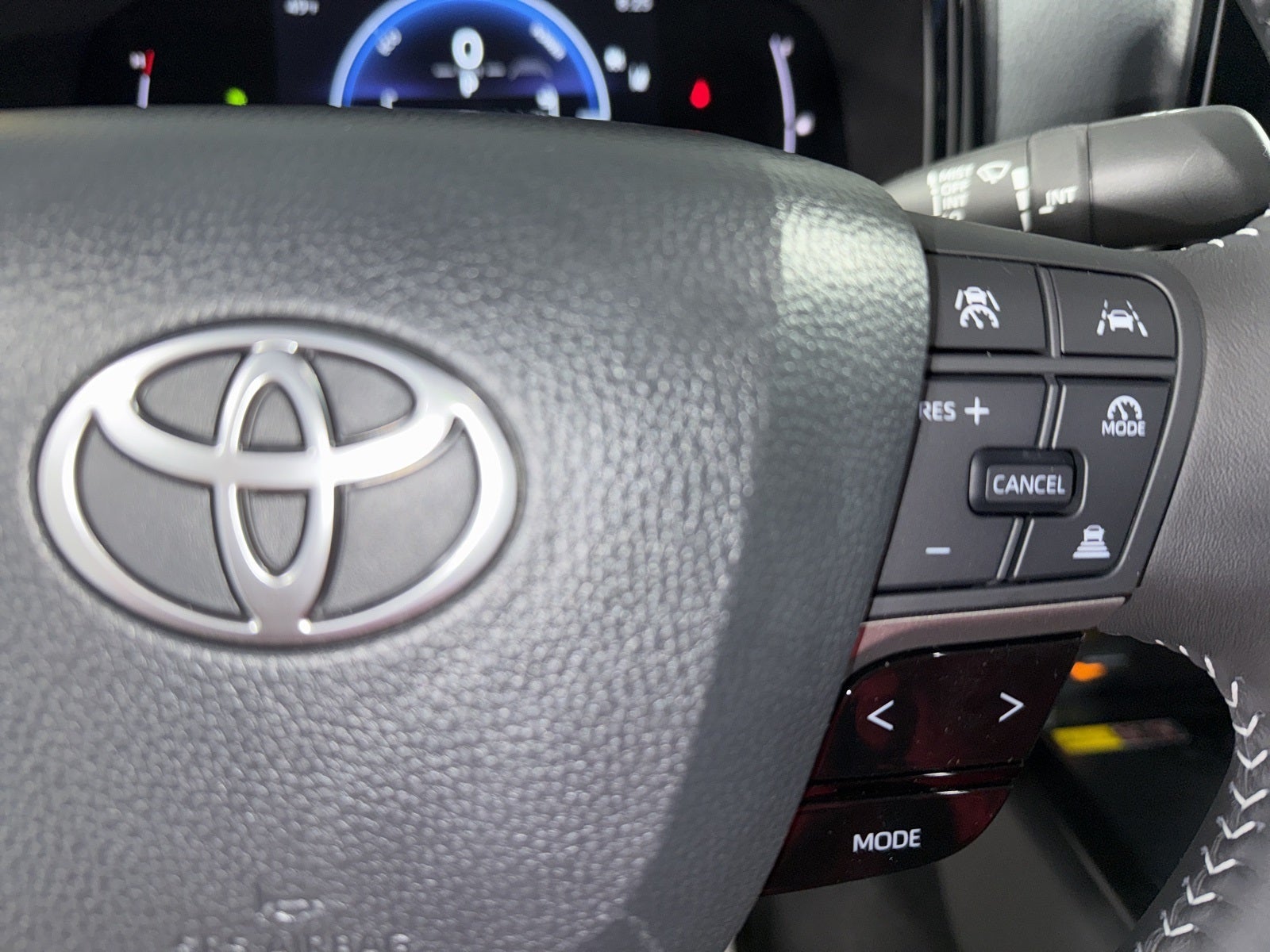 2026 Toyota Camry SE AWD