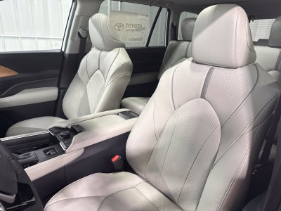2026 Toyota Grand Highlander Platinum
