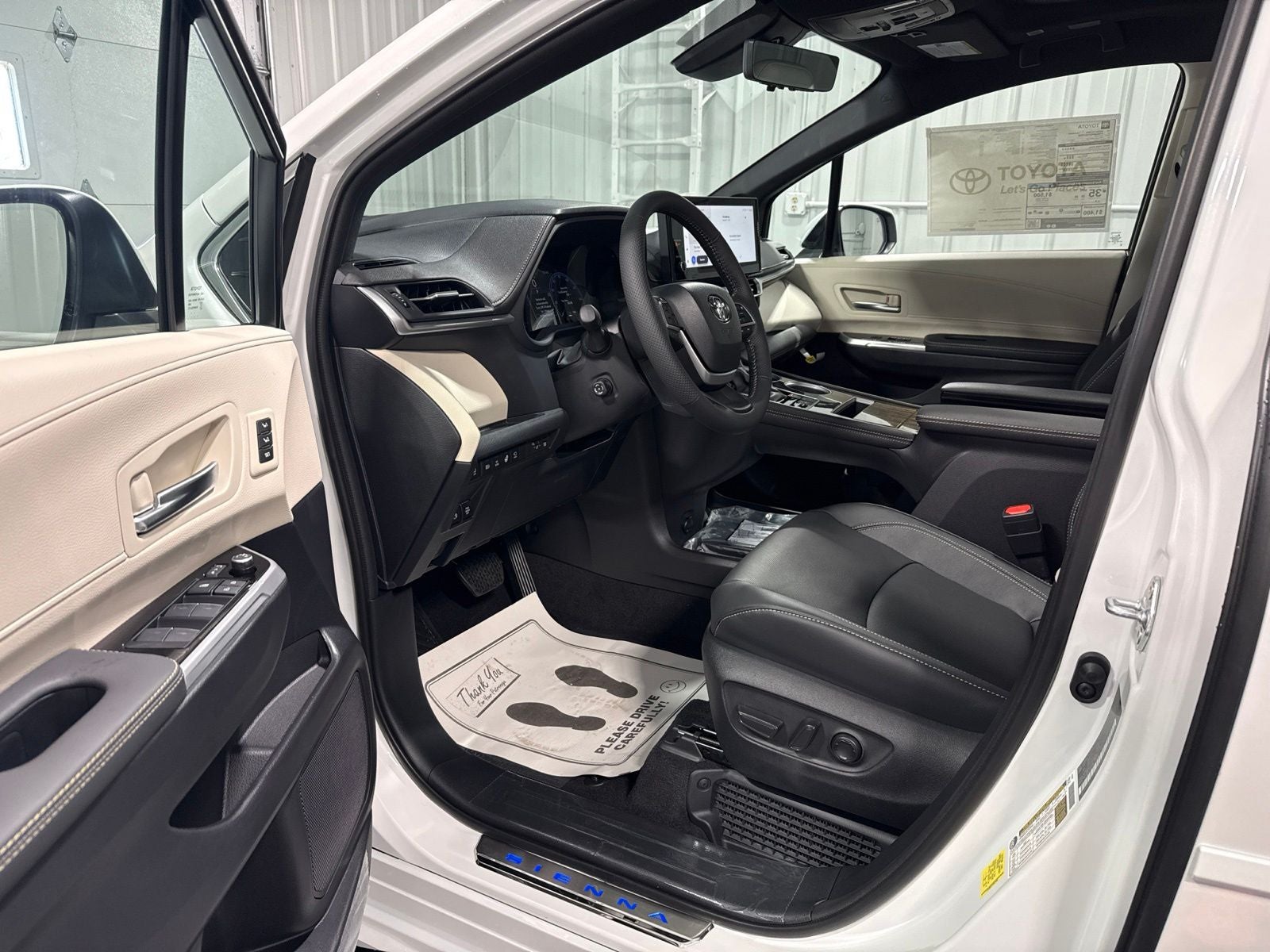 2026 Toyota Sienna Platinum