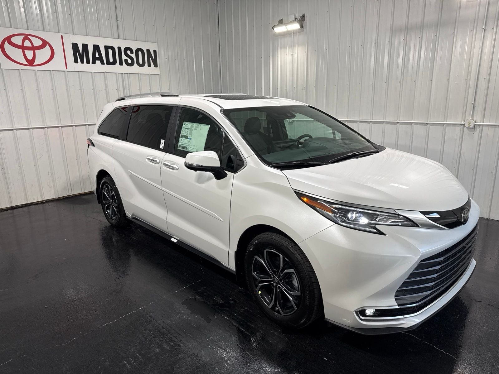 2026 Toyota Sienna Platinum
