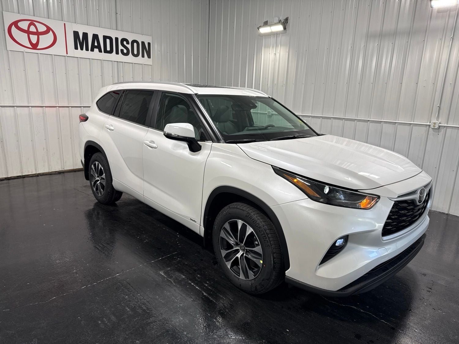 2026 Toyota Highlander Hybrid XLE