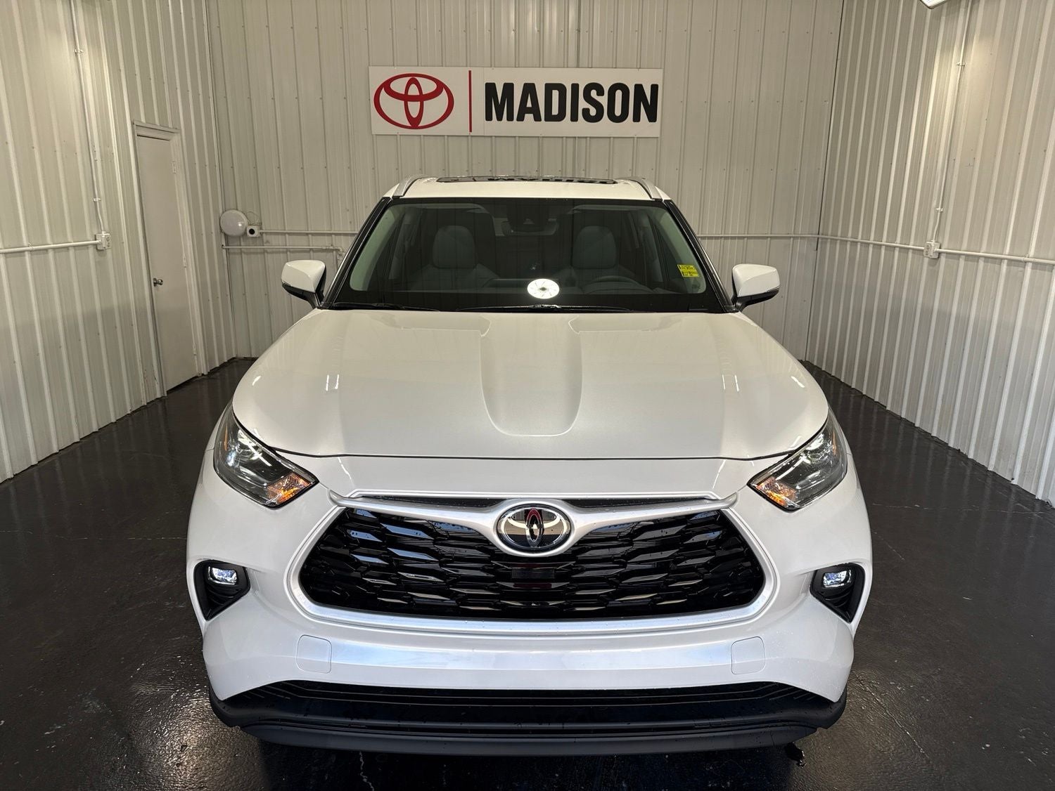 2026 Toyota Highlander Hybrid XLE