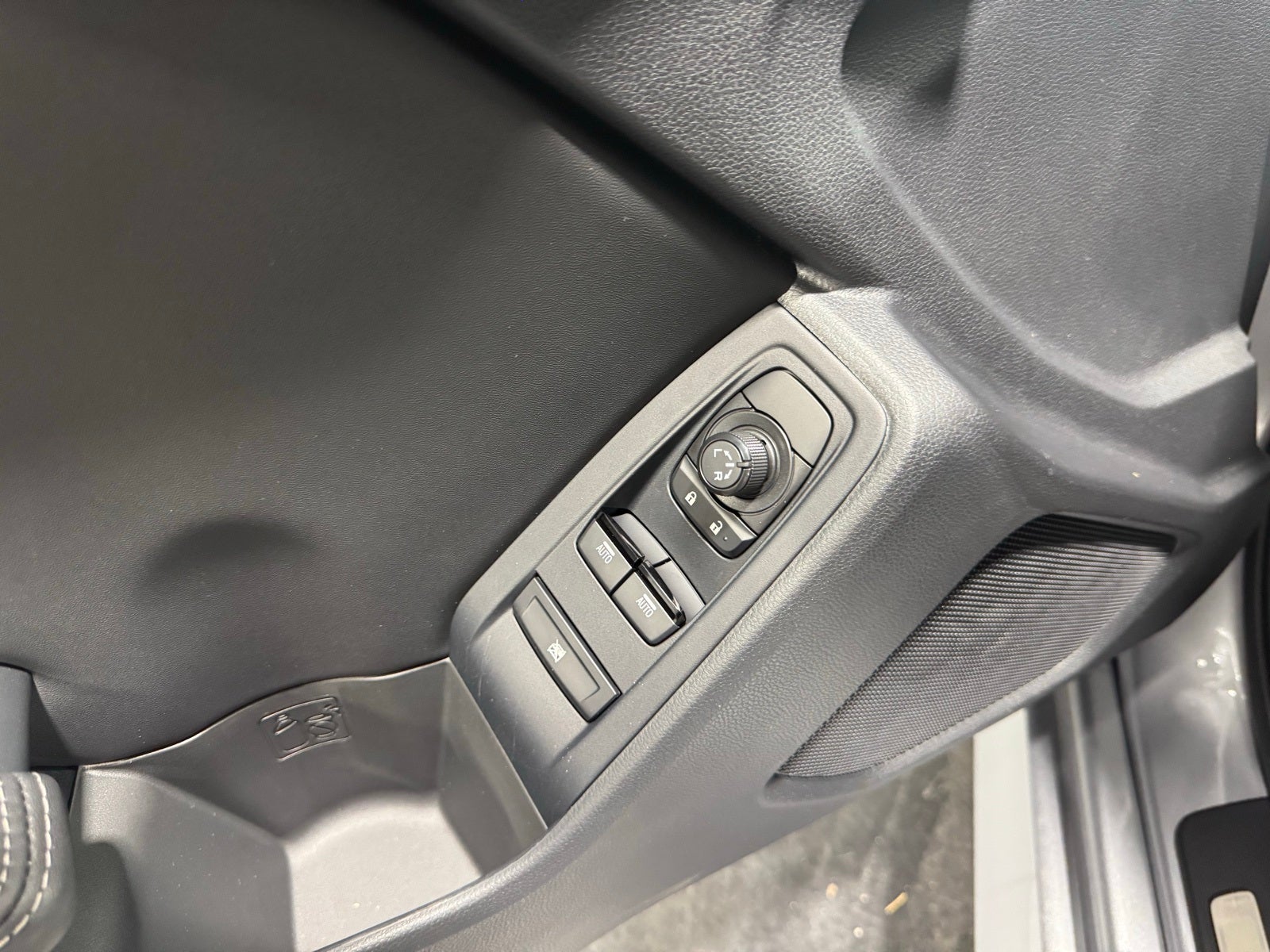 2025 Toyota GR86 Premium MT