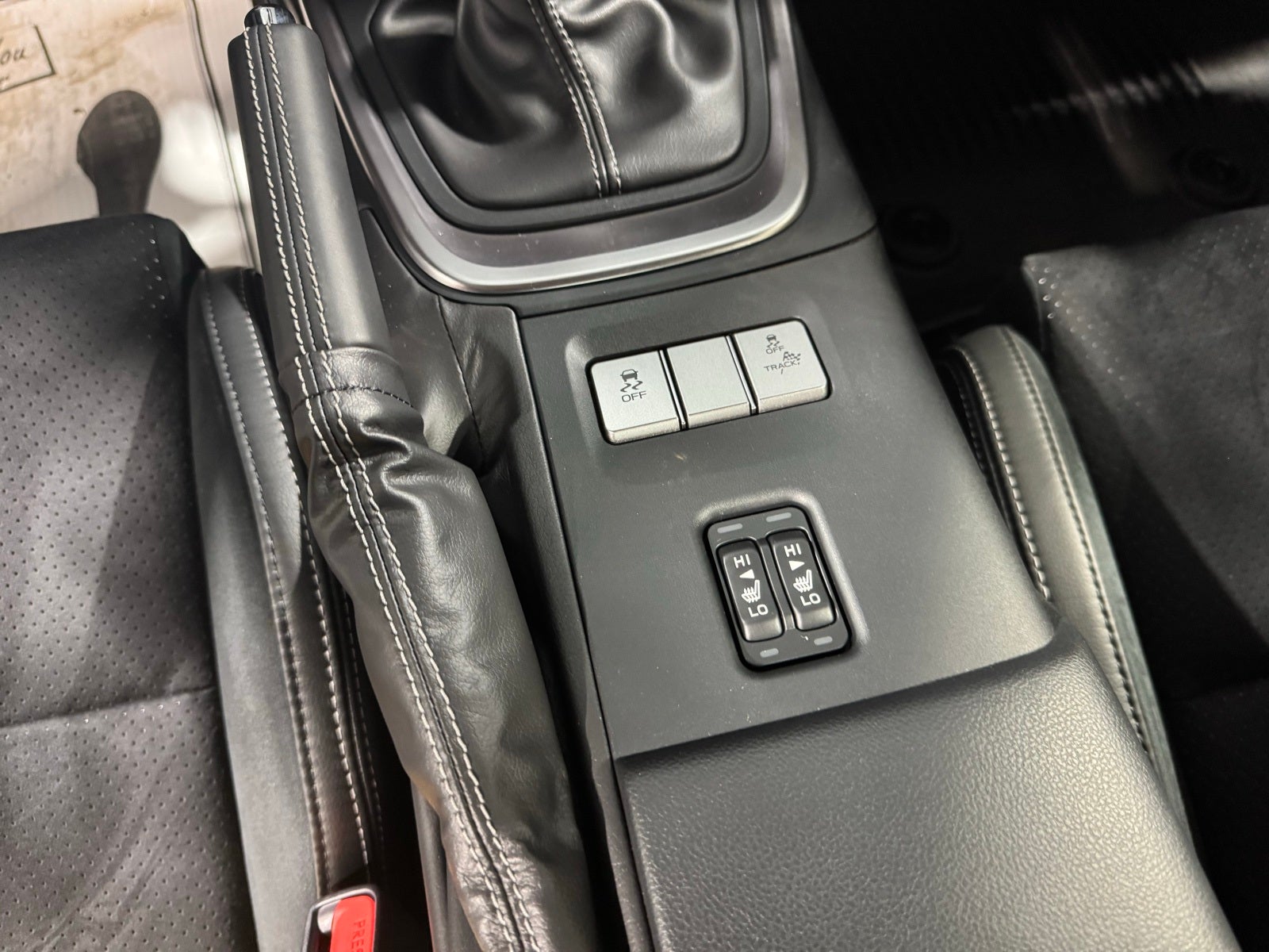 2025 Toyota GR86 Premium MT