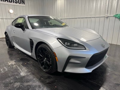 2025 Toyota GR86 Premium MT