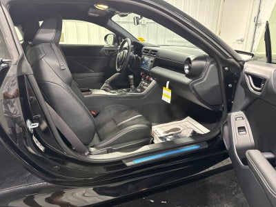 2026 Toyota GR86 Premium MT