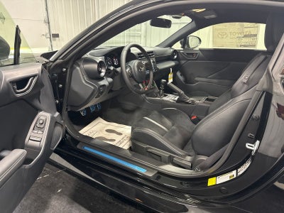 2026 Toyota GR86 Premium MT