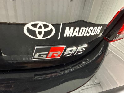 2026 Toyota GR86 Premium MT