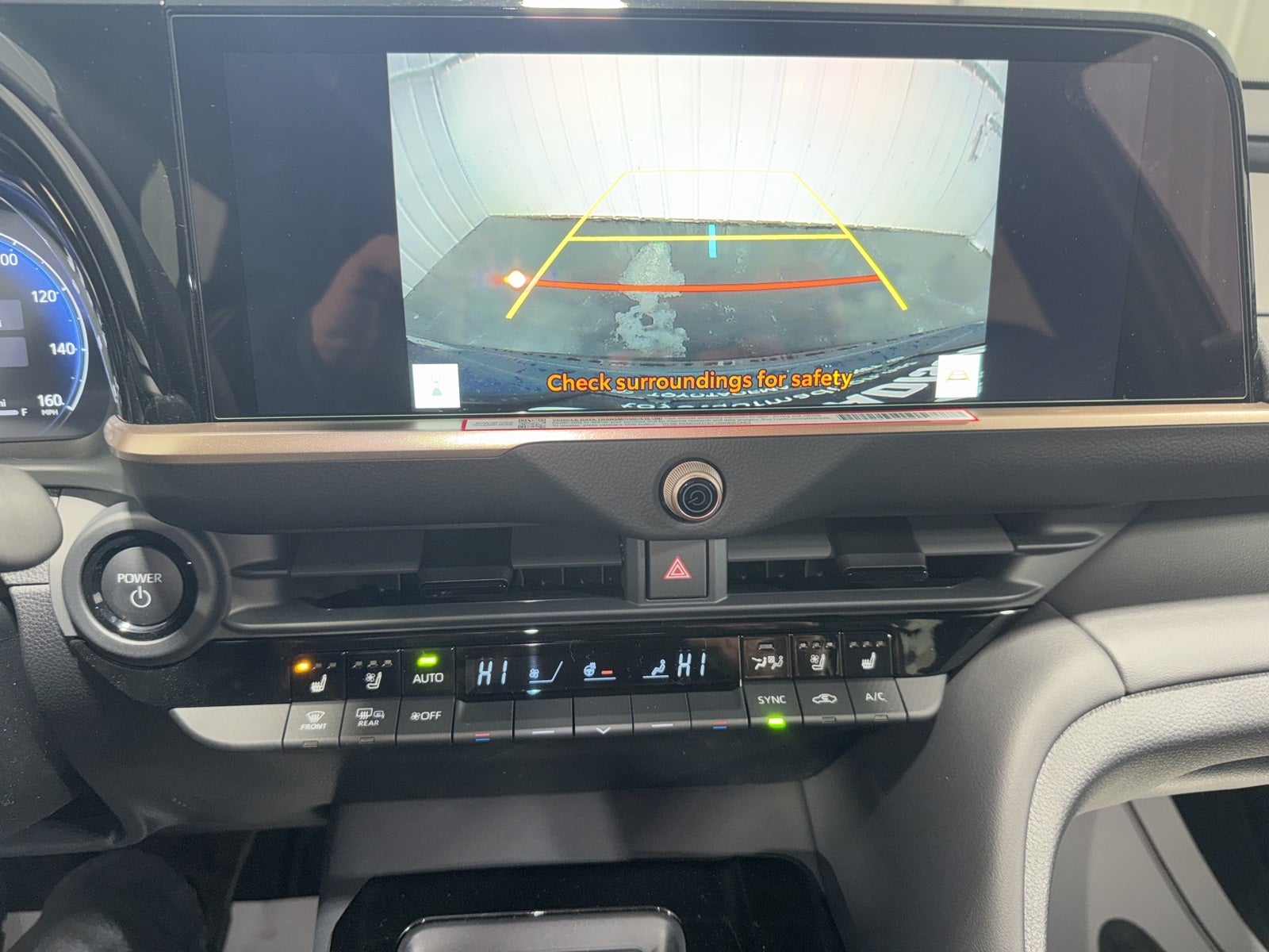 2026 Toyota Toyota Crown Signia XLE