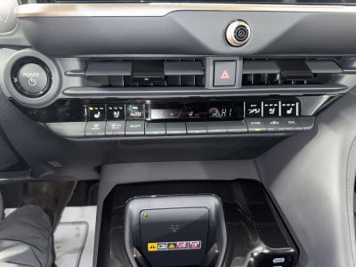 2026 Toyota Toyota Crown Signia XLE