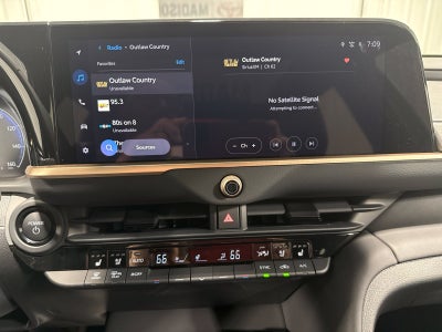 2026 Toyota Toyota Crown Signia Limited