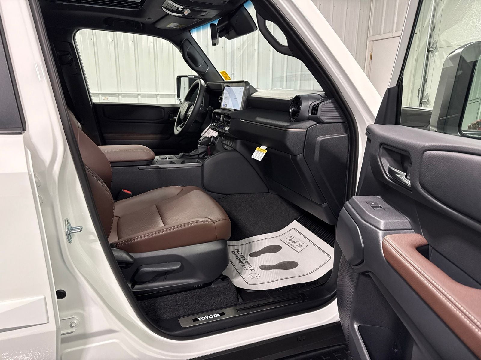 2027 Toyota Land Cruiser Base