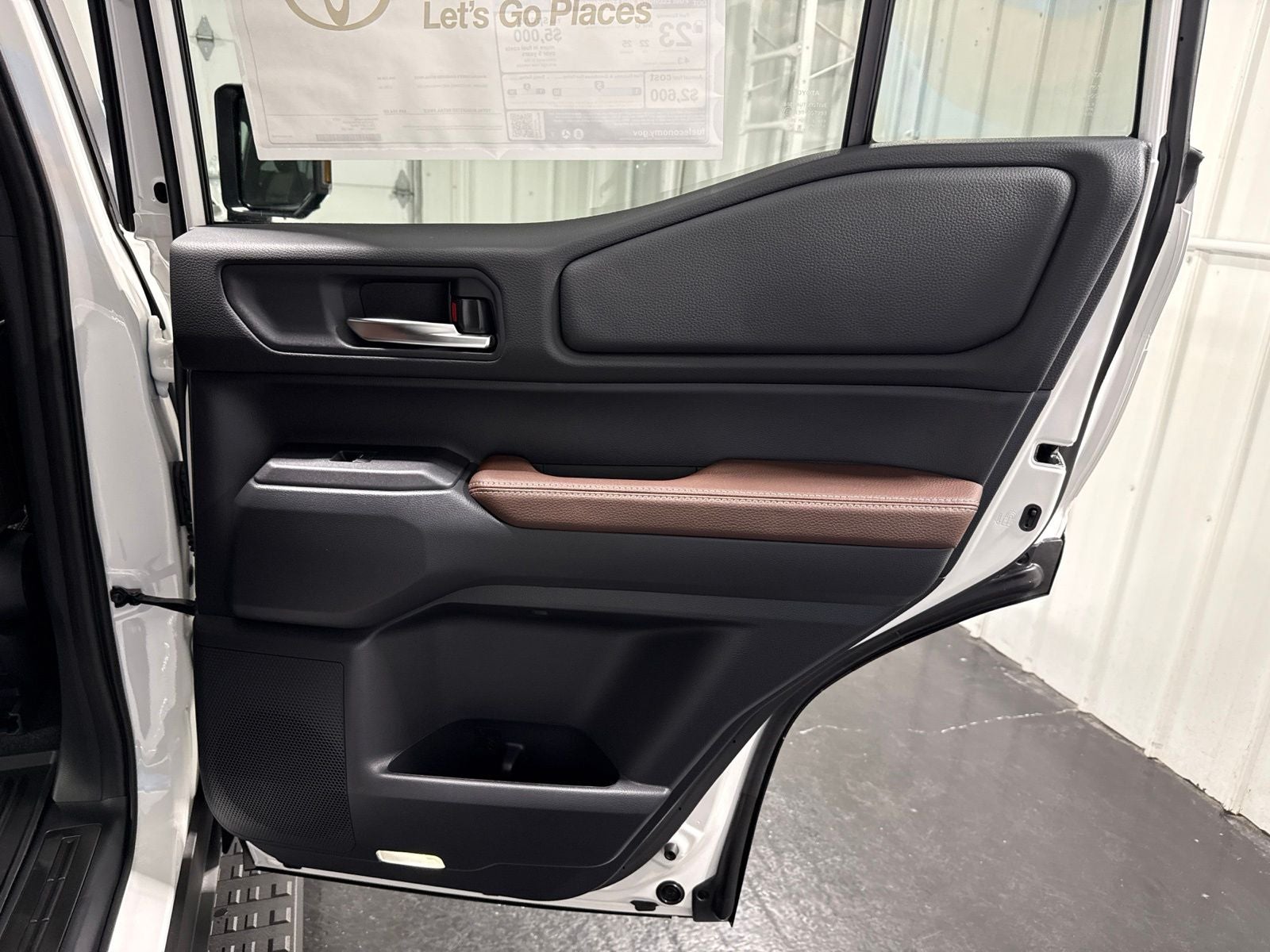 2027 Toyota Land Cruiser Base