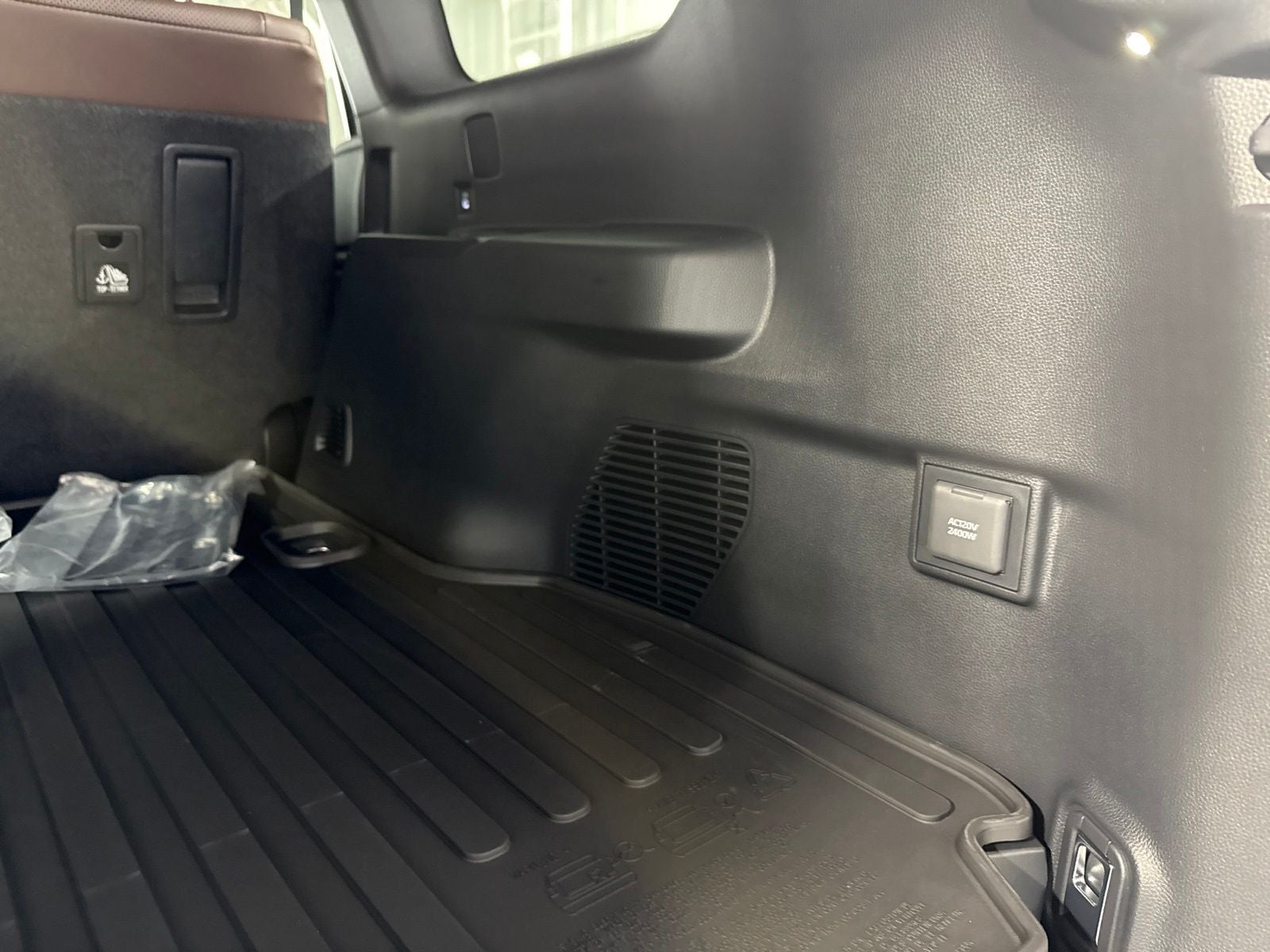2027 Toyota Land Cruiser Base