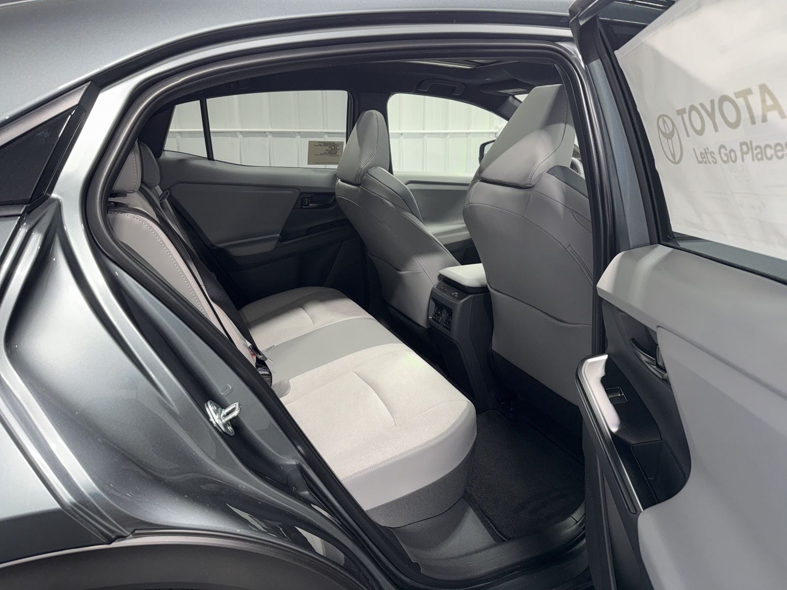 2026 Toyota C-HR XSE