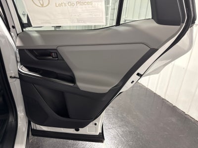 2026 Toyota C-HR XSE