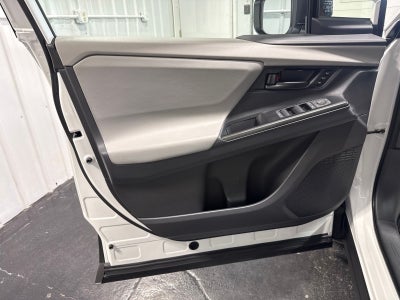 2026 Toyota C-HR XSE